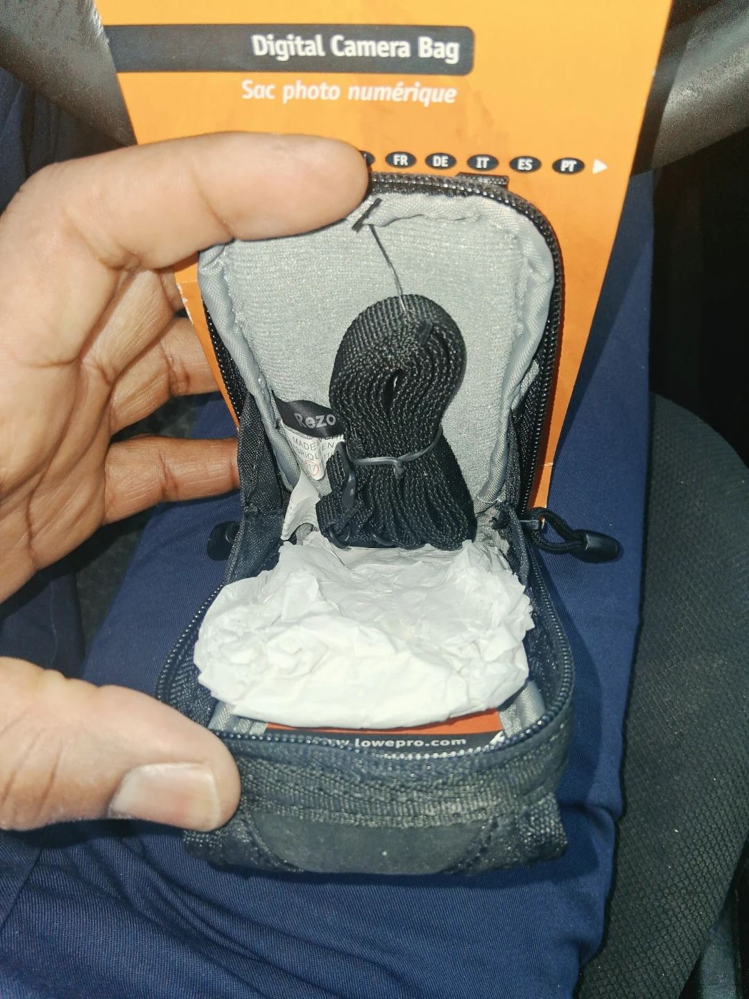 Lowepro Rezo 30 Digital Camera Bag - photo 2