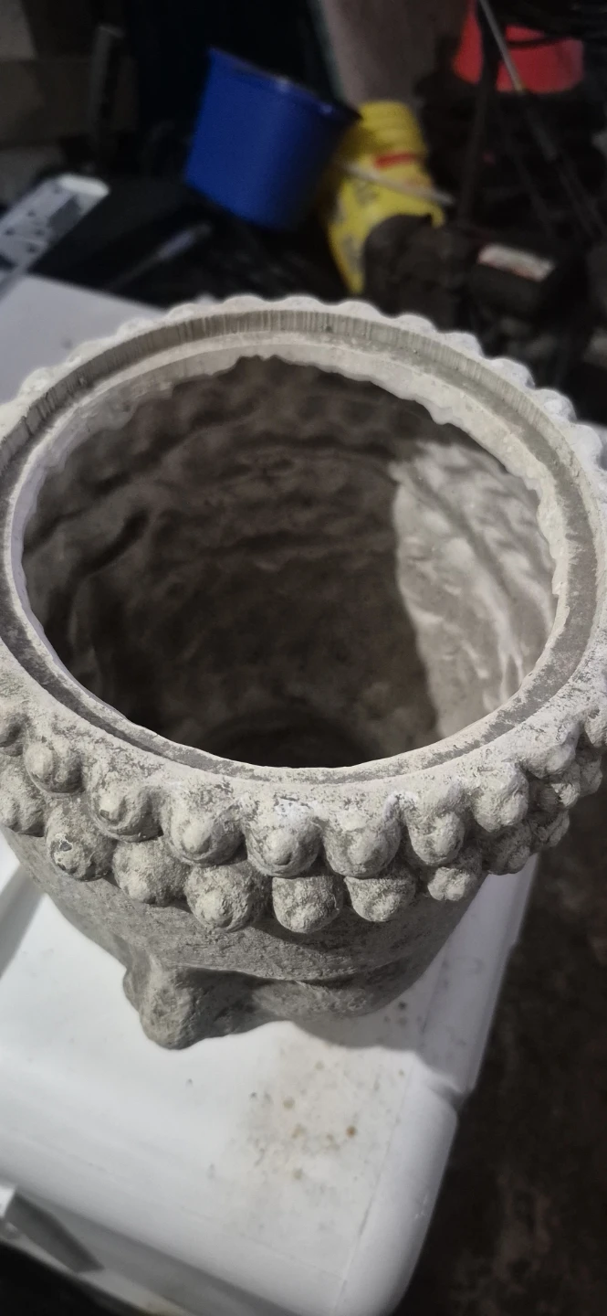 Stone-look Buddha head planter - photo 4