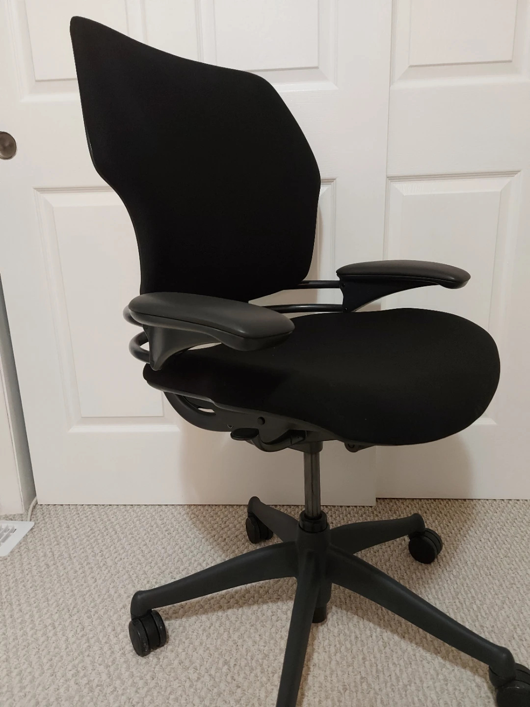 Humanscale Office Chair - photo 3