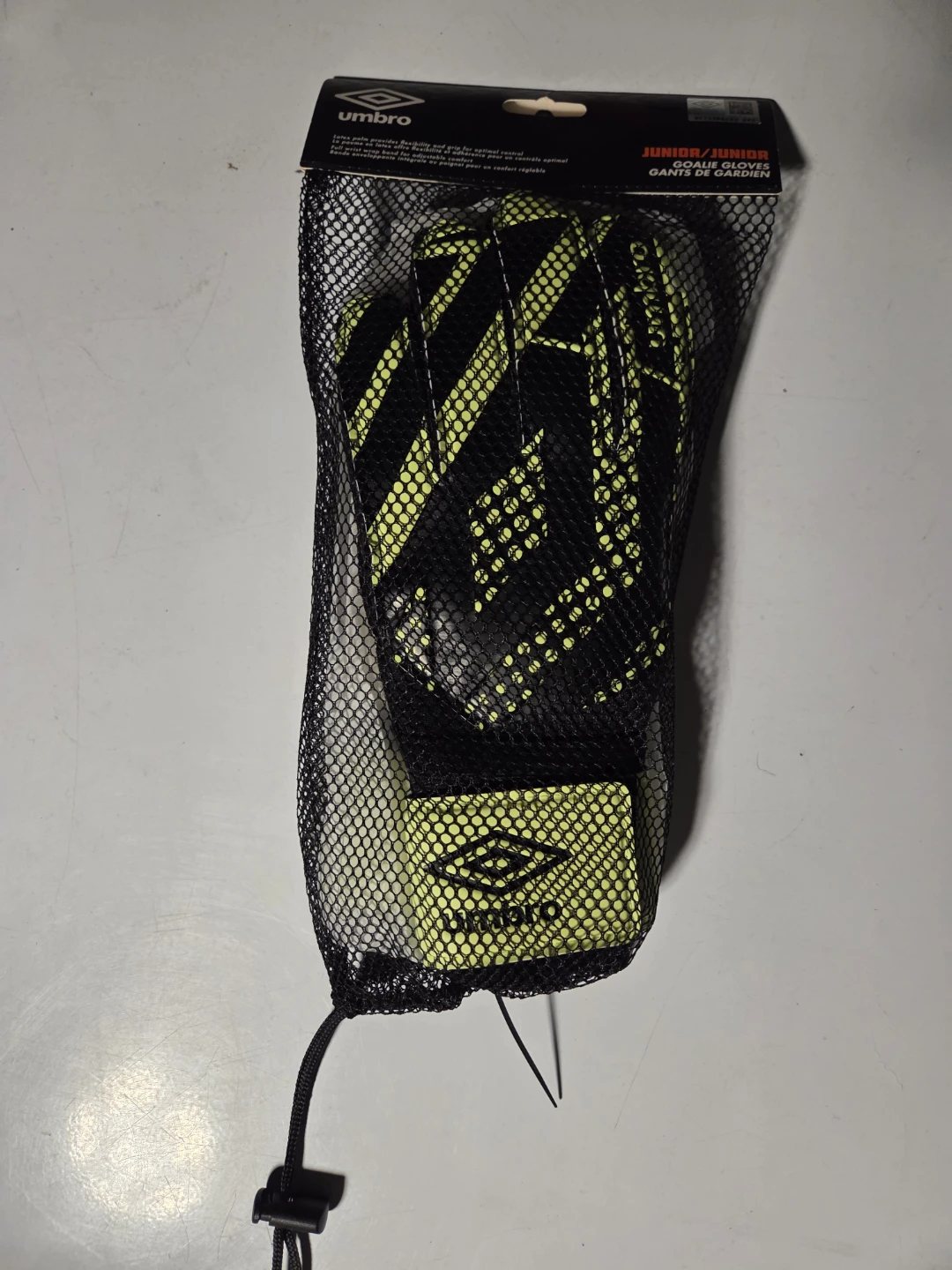 Umbro Junior Goalie Gloves