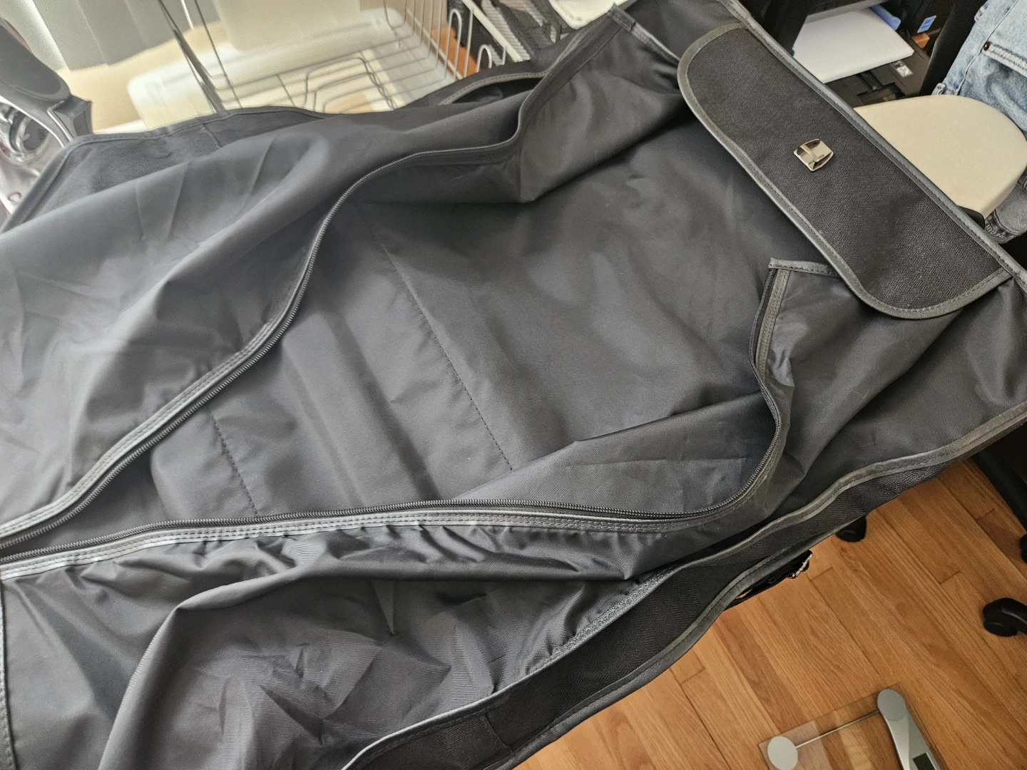 Samsonite Black Garment Bag - photo 2