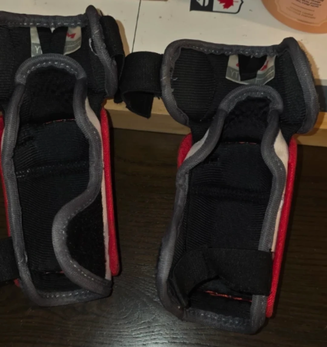 CCM Top Prospect Hockey Elbow Pads Youth Large - photo 2
