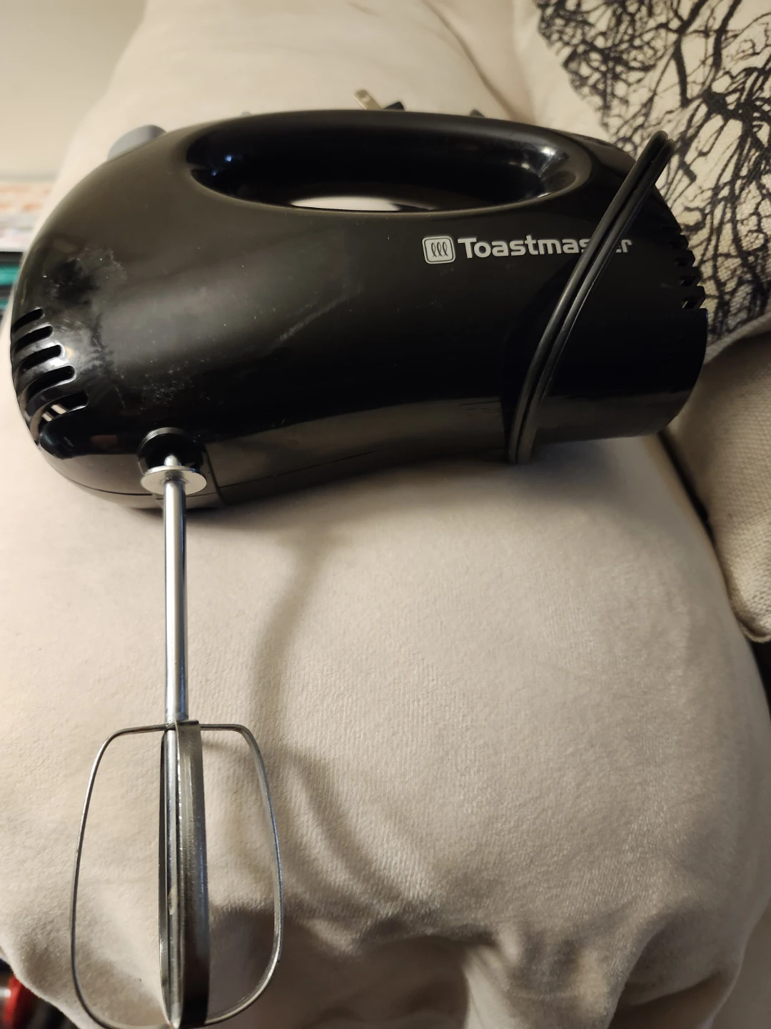 Toastmaster Hand Mixer (with one beater) - photo 2