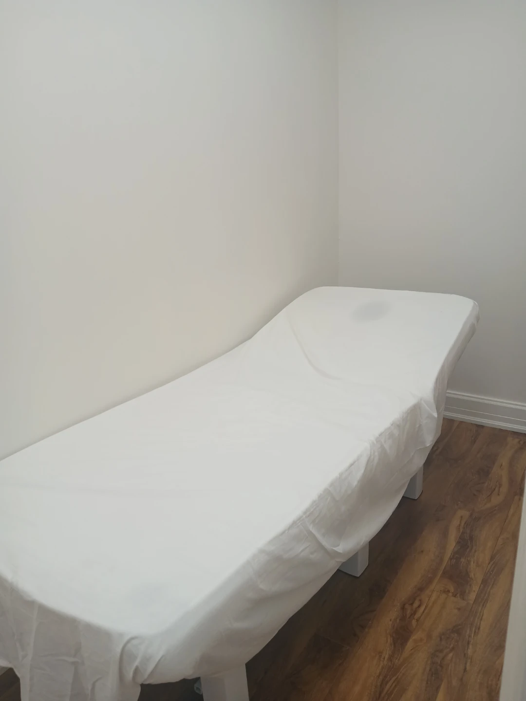 Massage Bed