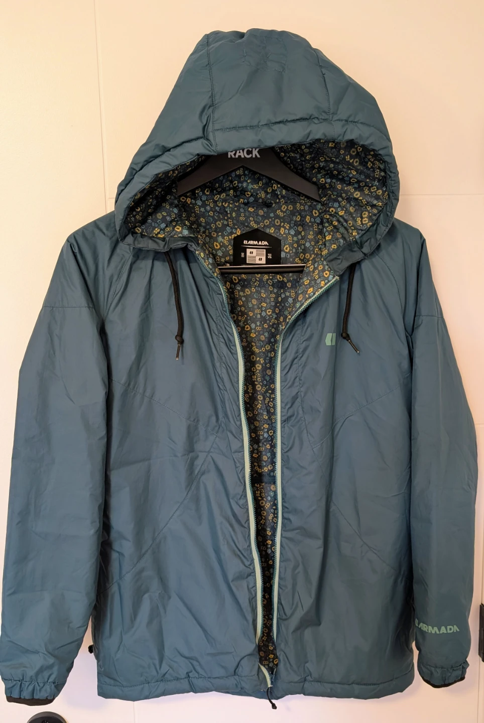 Armada jacket with hood