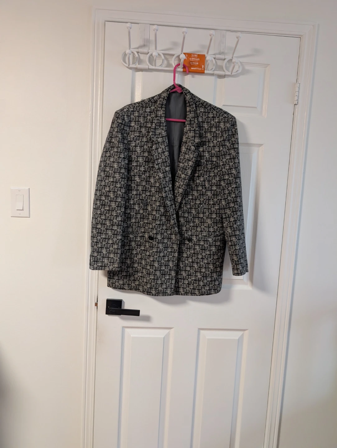 Black and white patterned blazer