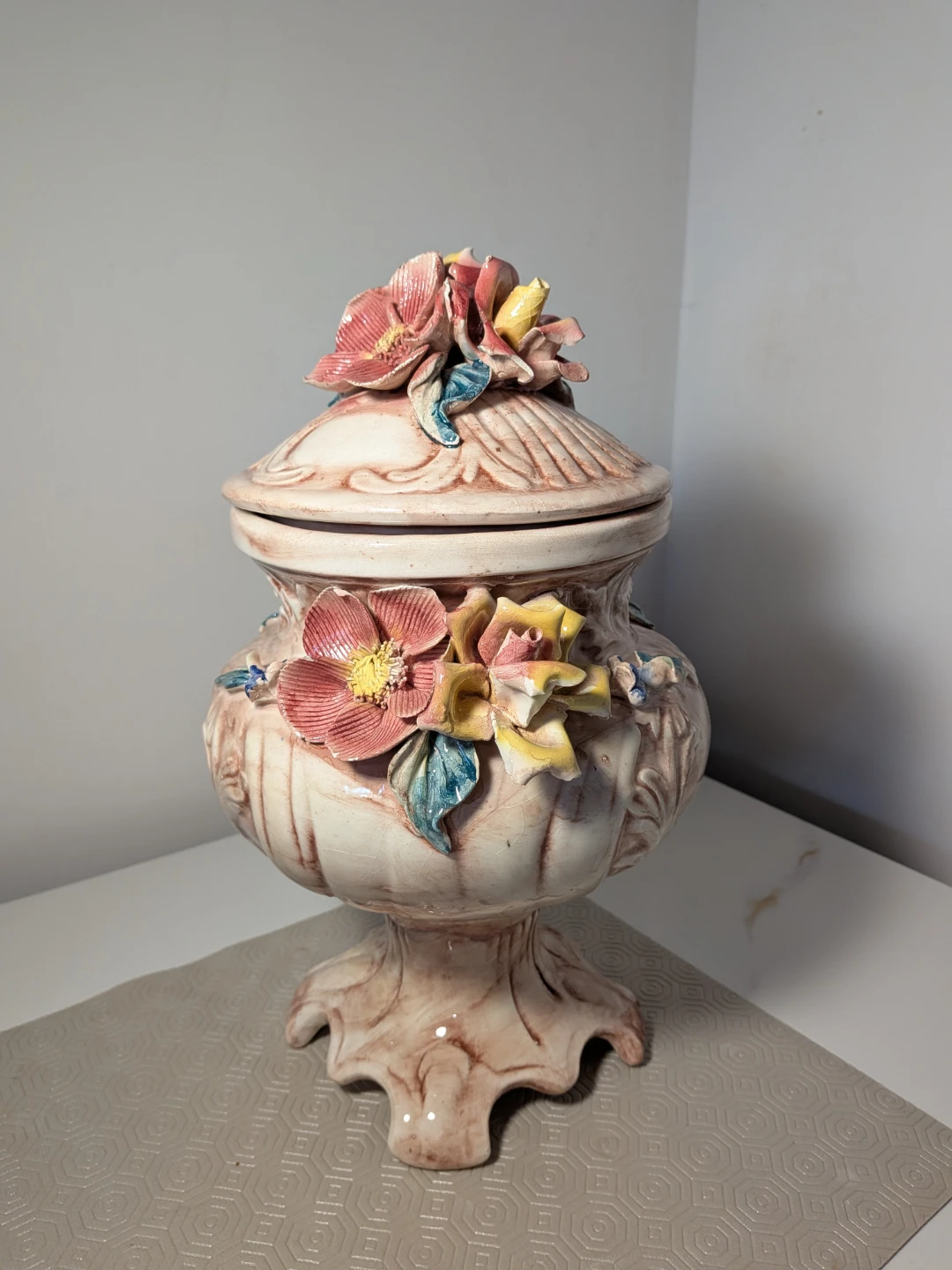 Vintage Ceramic Urn with Floral Appliqués - photo 2