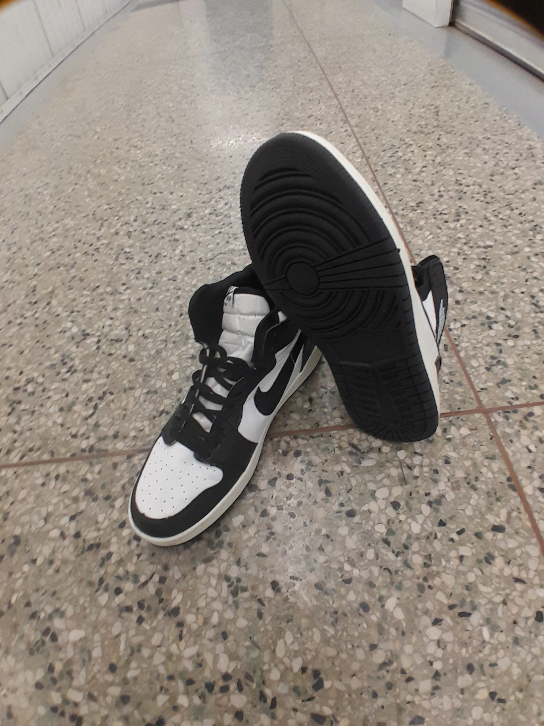 Nike Air Jordan High-Top Sneakers Men's Size 11