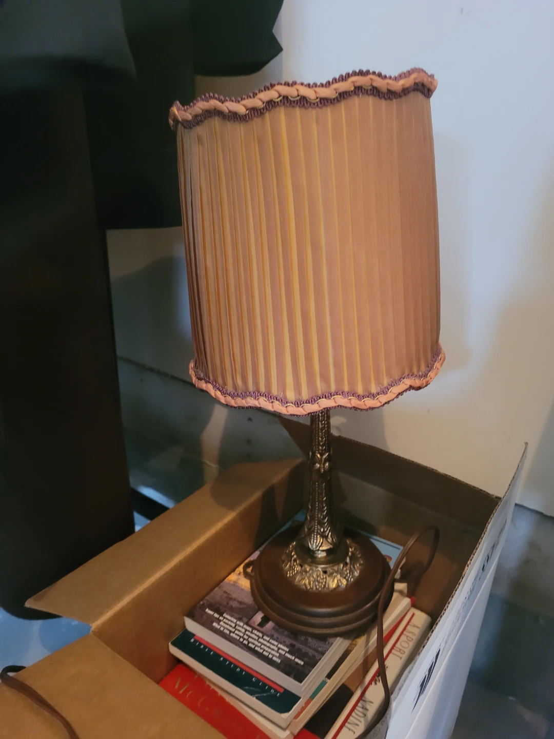 Vintage Pleated Table Lamp