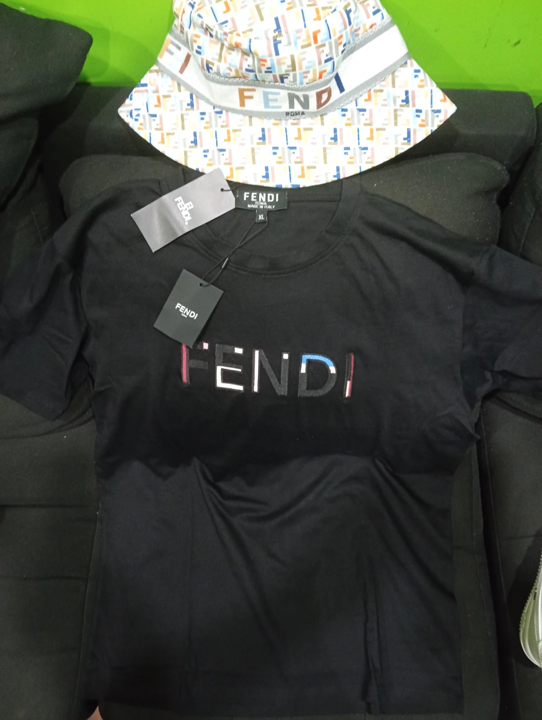 Fendi T-shirt and Bucket Hat Set men's size XL - photo 3