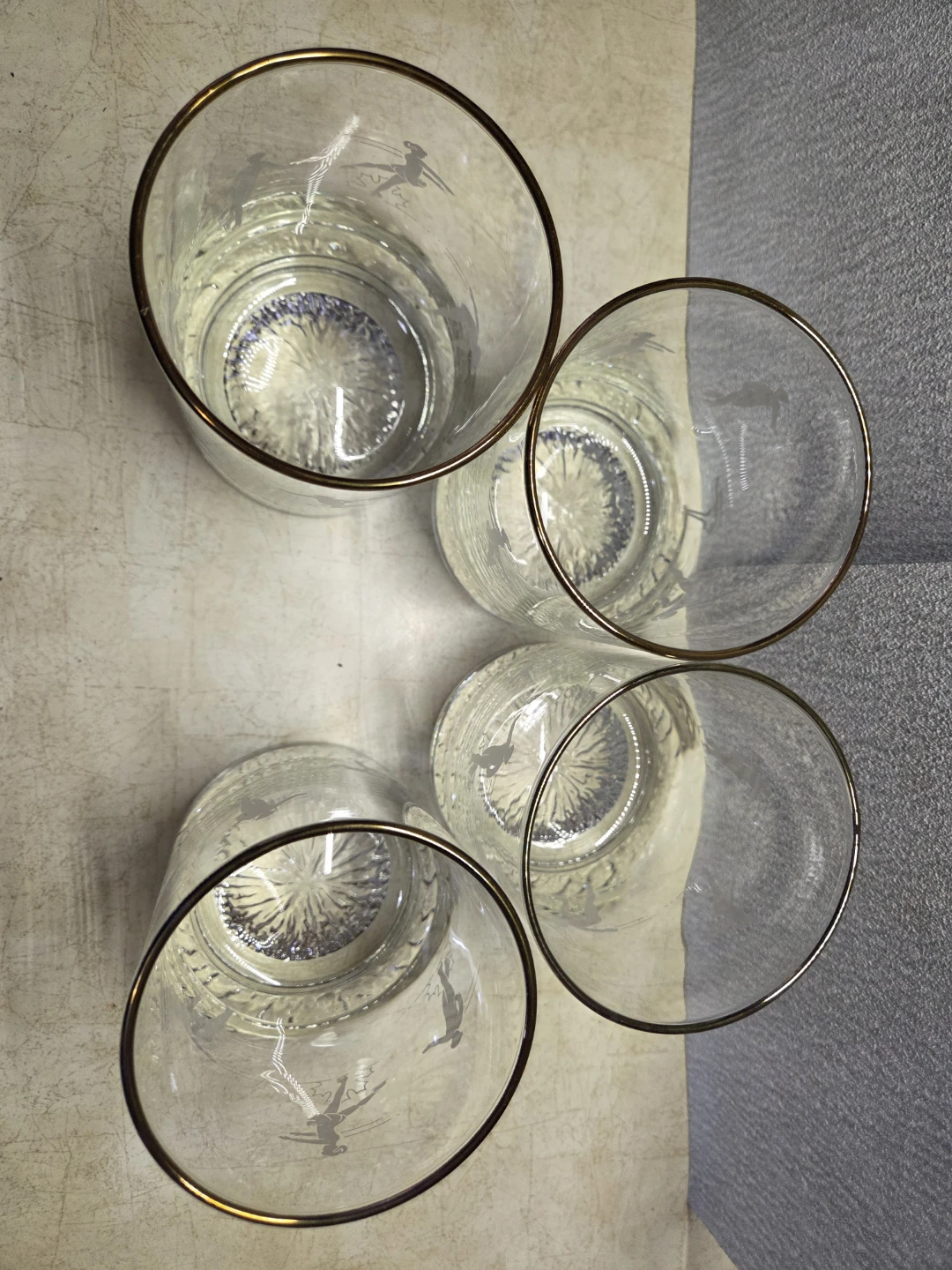 Set of 4 1988  Olympic gold rimmed  glasses - photo 5
