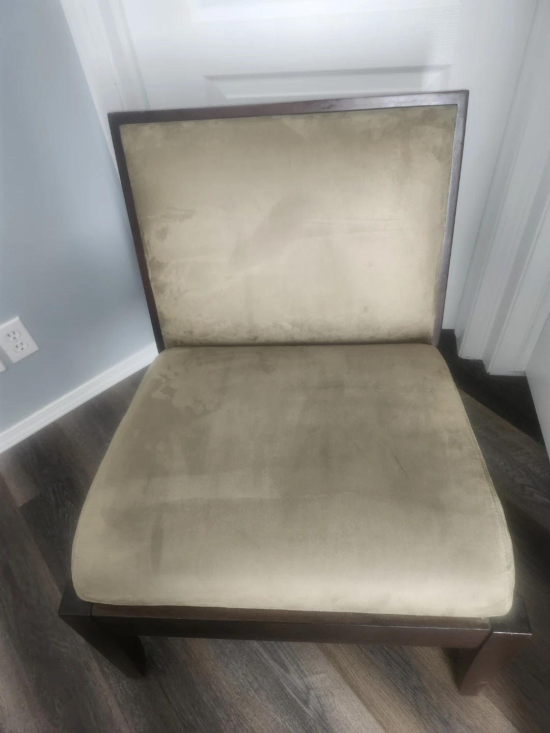 Upholstered Accent Chair