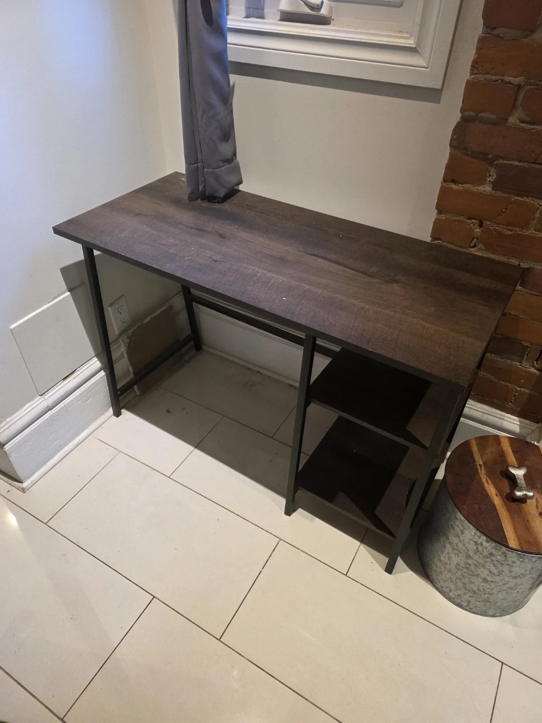 Small desk for sale - very good condition! - photo 3