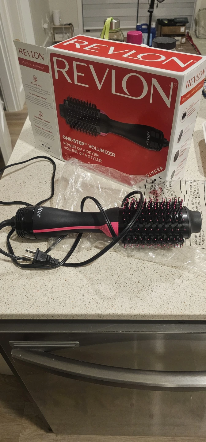 Revlon One-Step Volumizer Hair Dryer and Styler - photo 2
