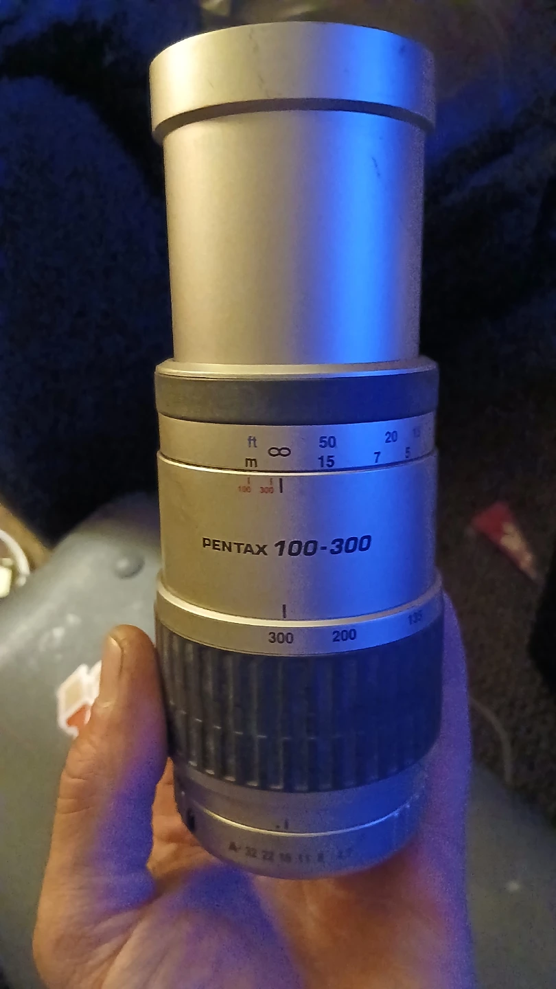 Pentax 100-300mm Lens - photo 2