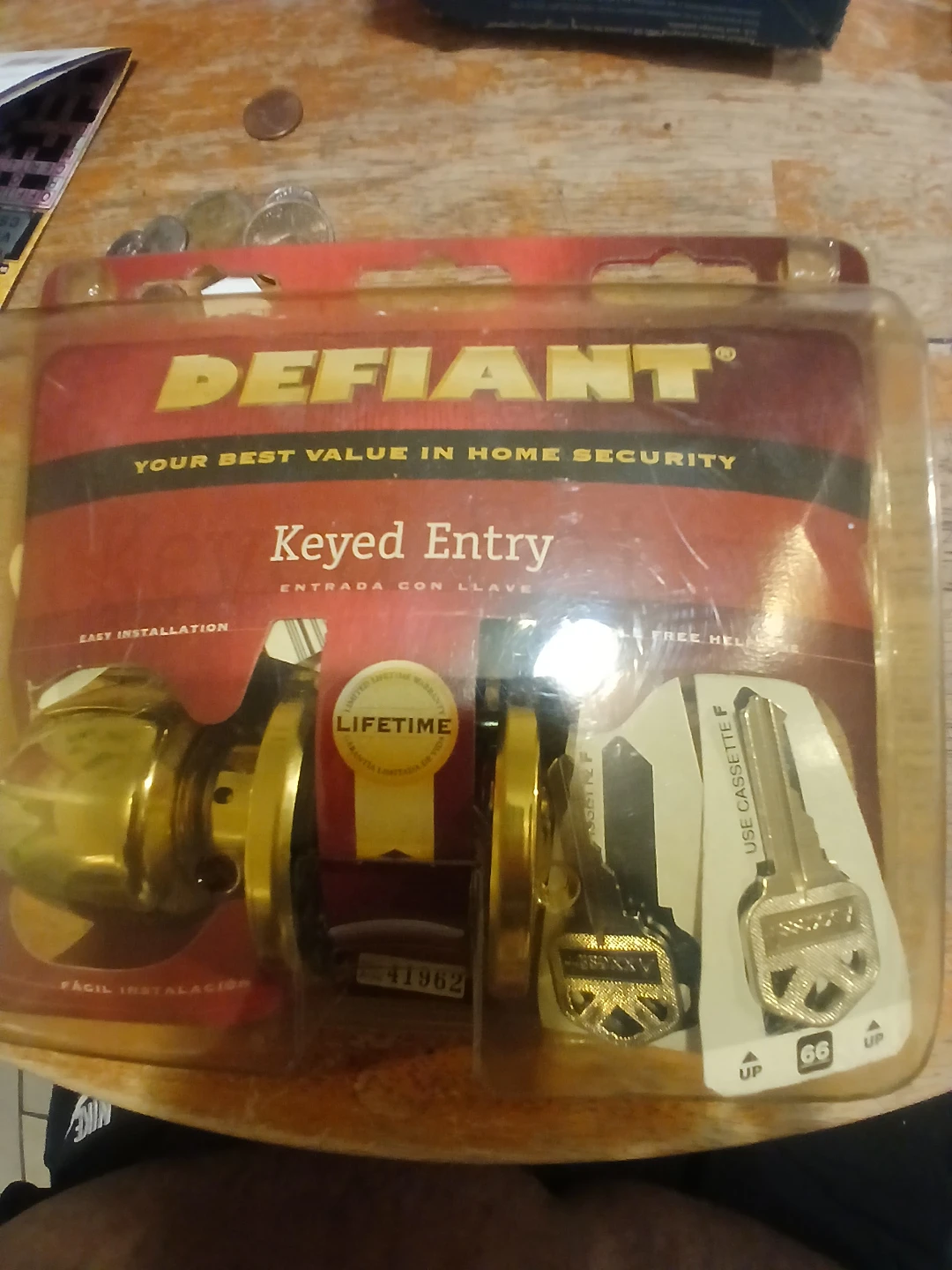 Deadbolt lock and door knob - photo 5