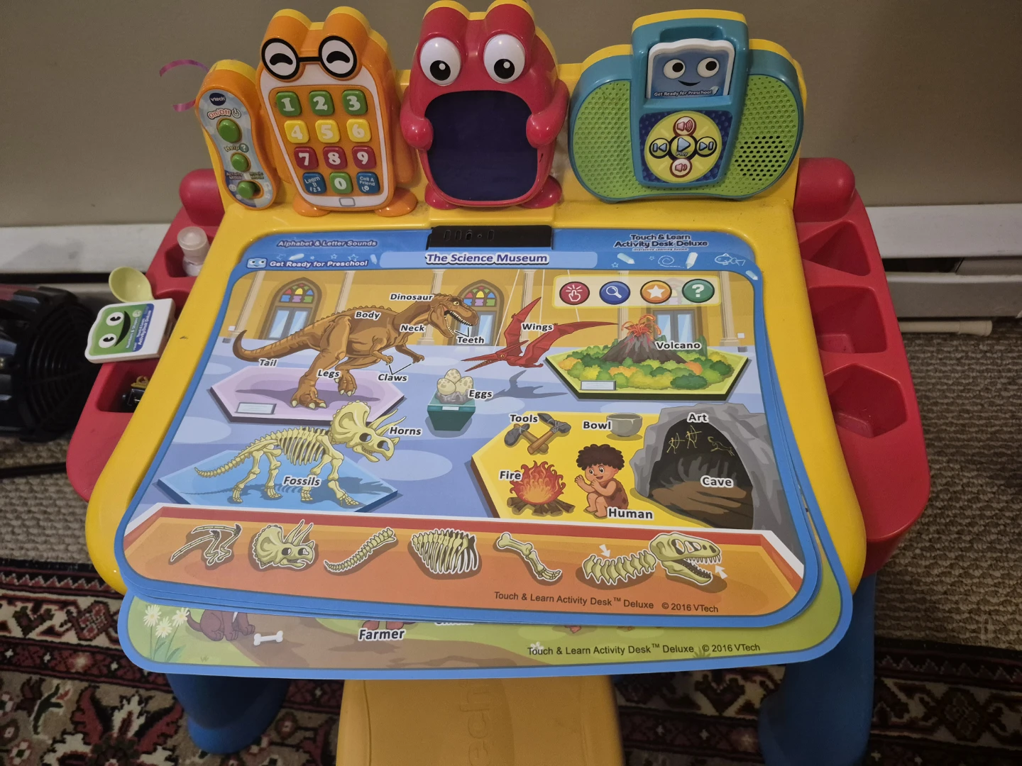 VTech Touch & Learn Activity Desk Deluxe - photo 3