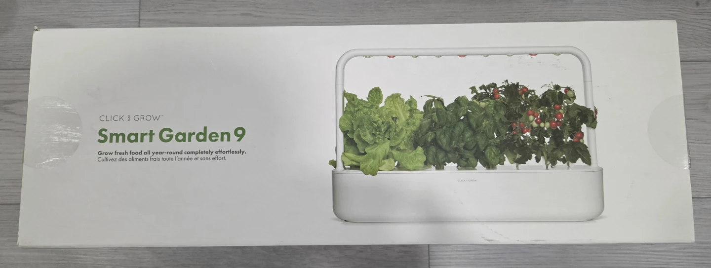 Click and Grow Smart Garden 9