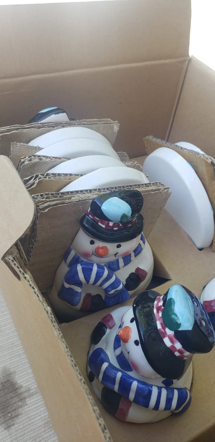 Ceramic Snowman Coaster Set with salt n pepper shakers - photo 3