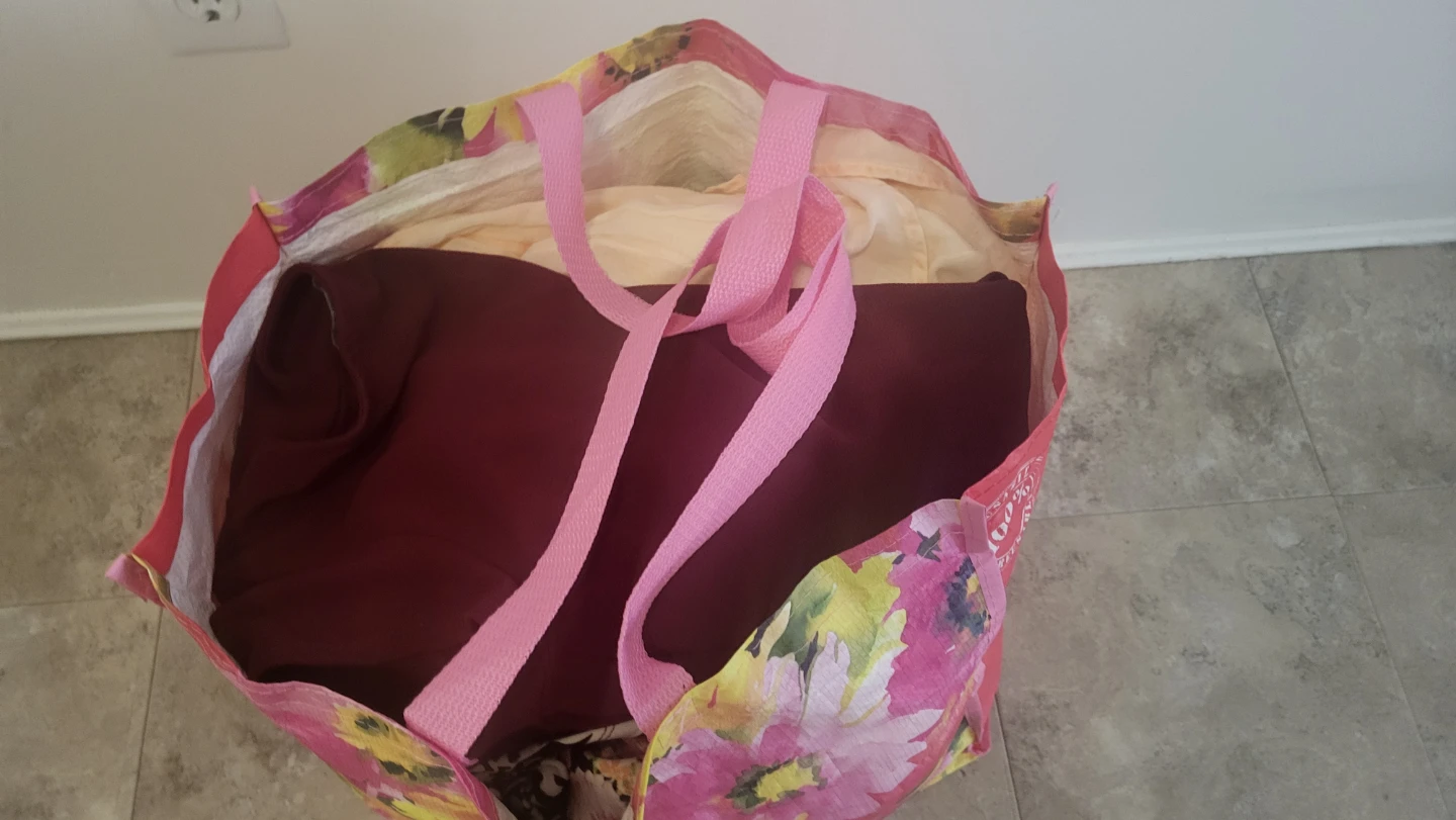 Mystery bag of clothing - photo 2