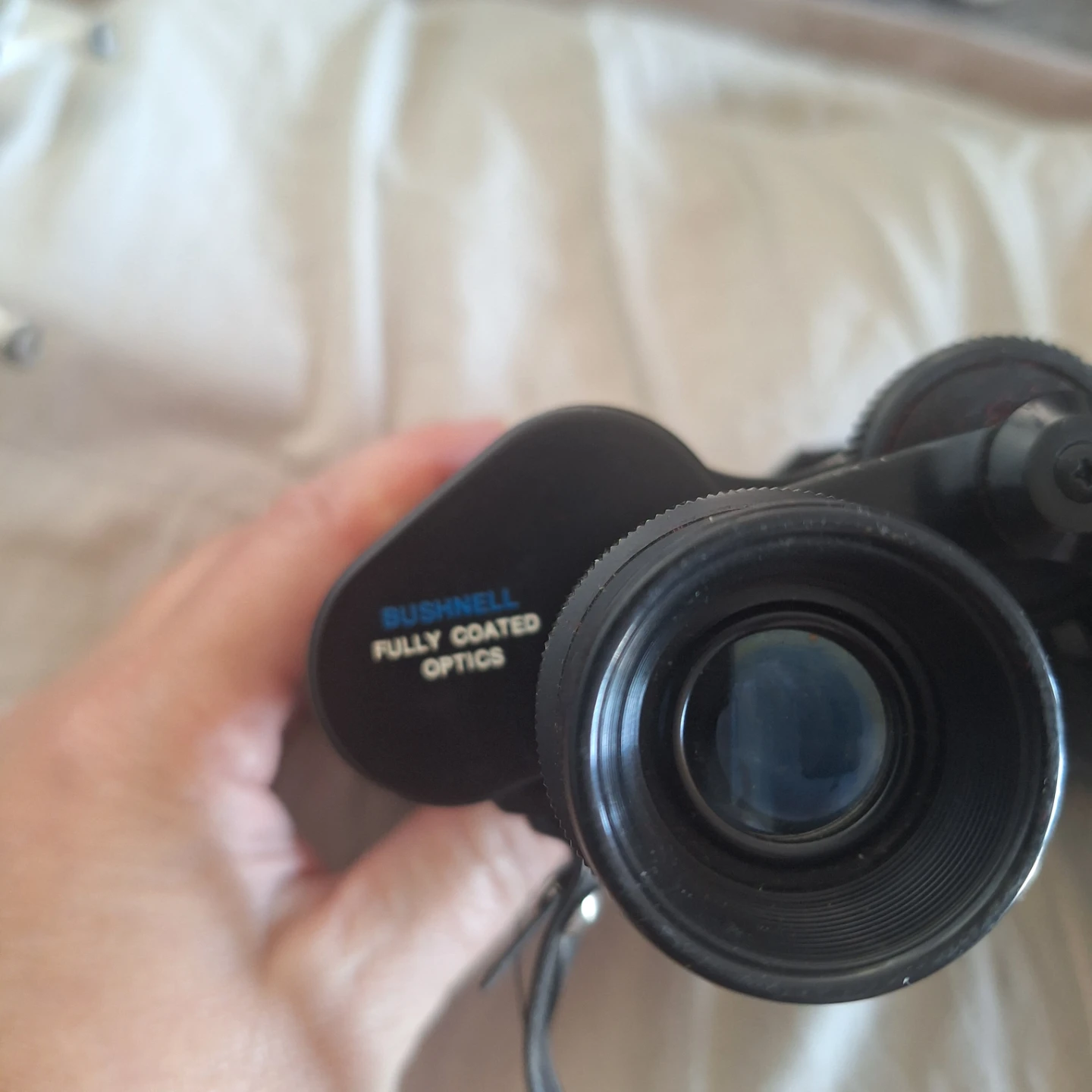 Bushnell Binoculars with Case - photo 2