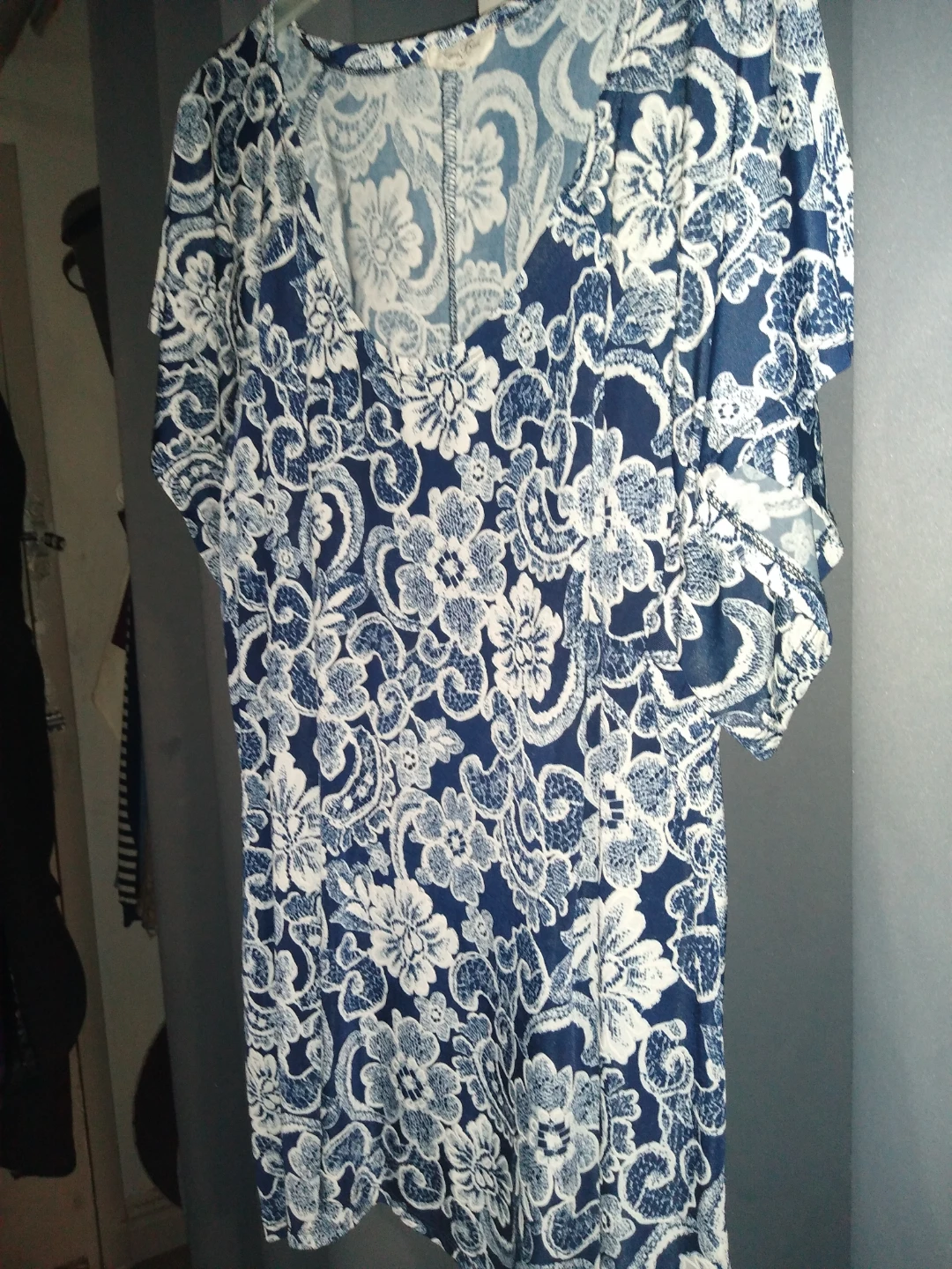 Beautiful easy breezy summer top - photo 3