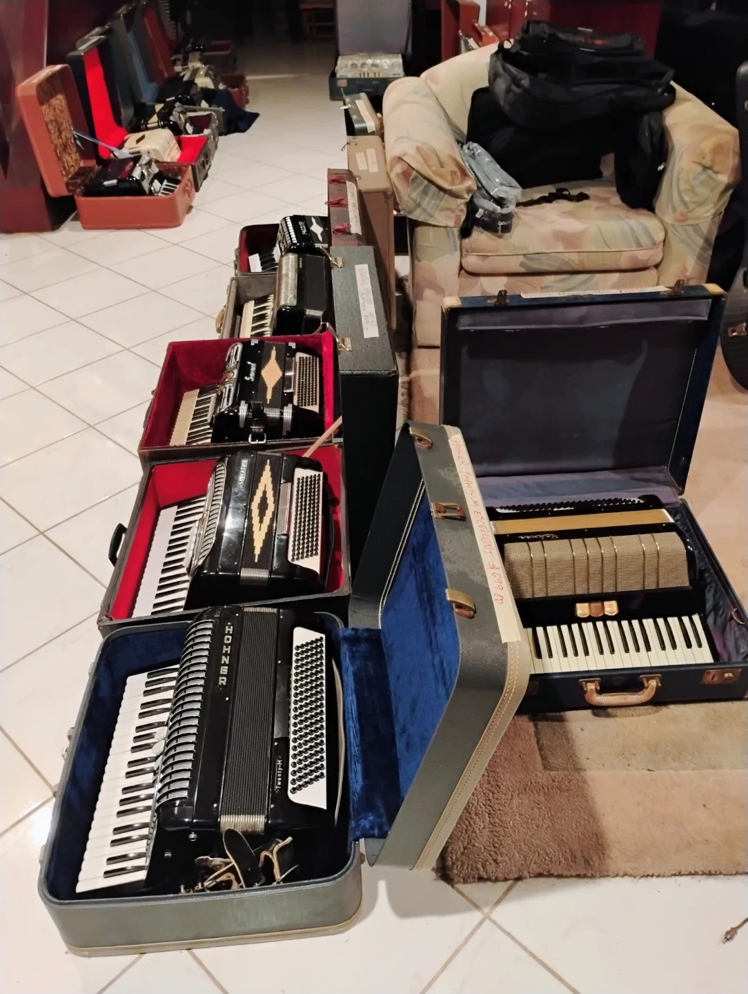 Vintage musical instruments - photo 4