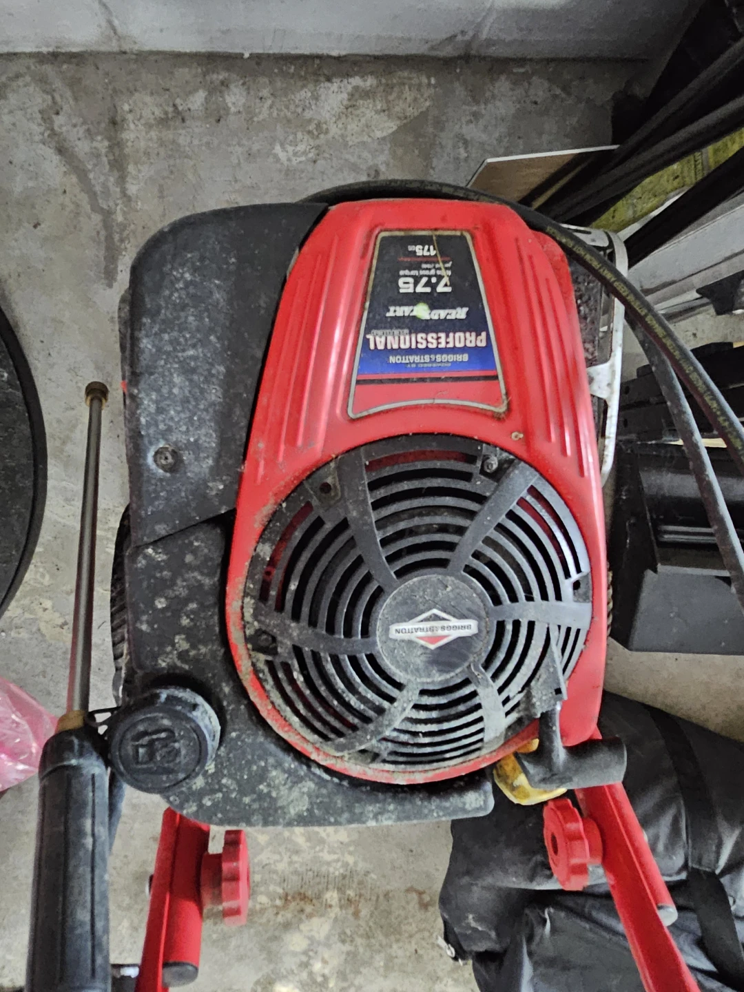 Briggs & Stratton Professional Pressure Washer