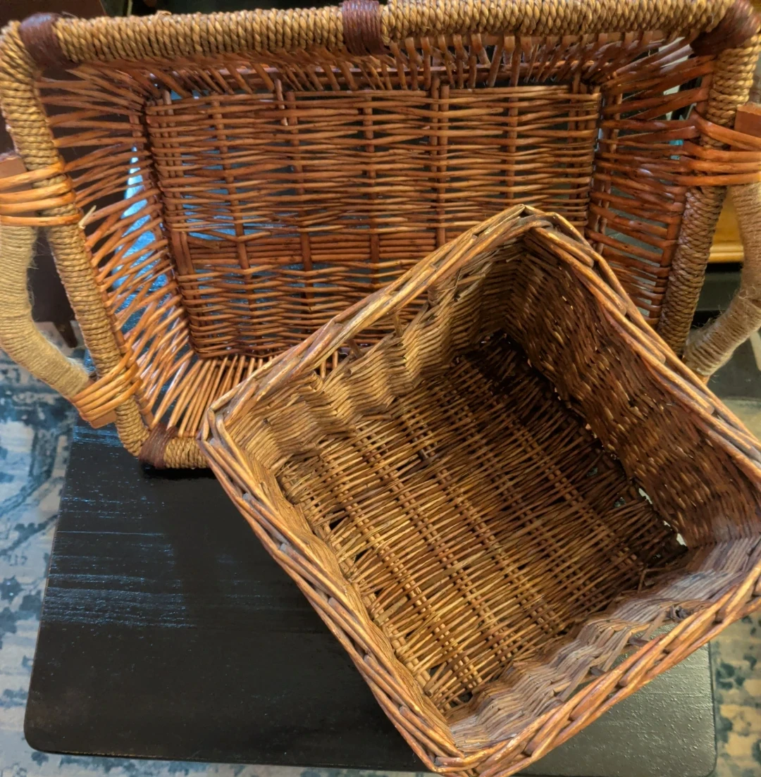 Set of Two Woven Wicker Baskets - photo 2