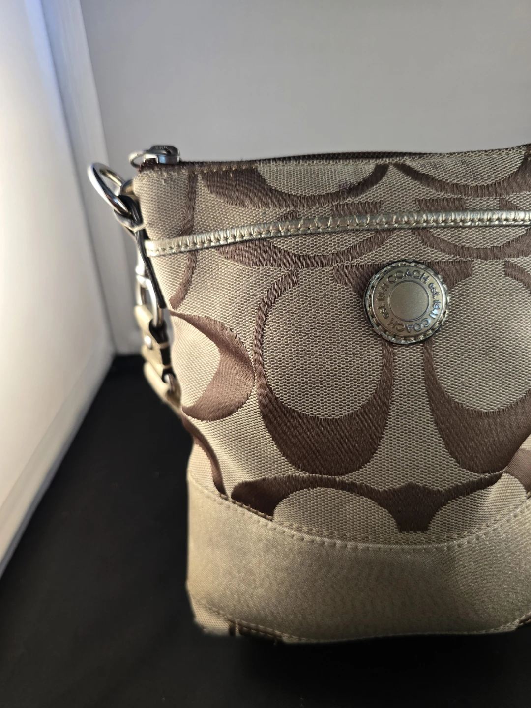 Coach Signature Canvas Crossbody Bag - photo 2