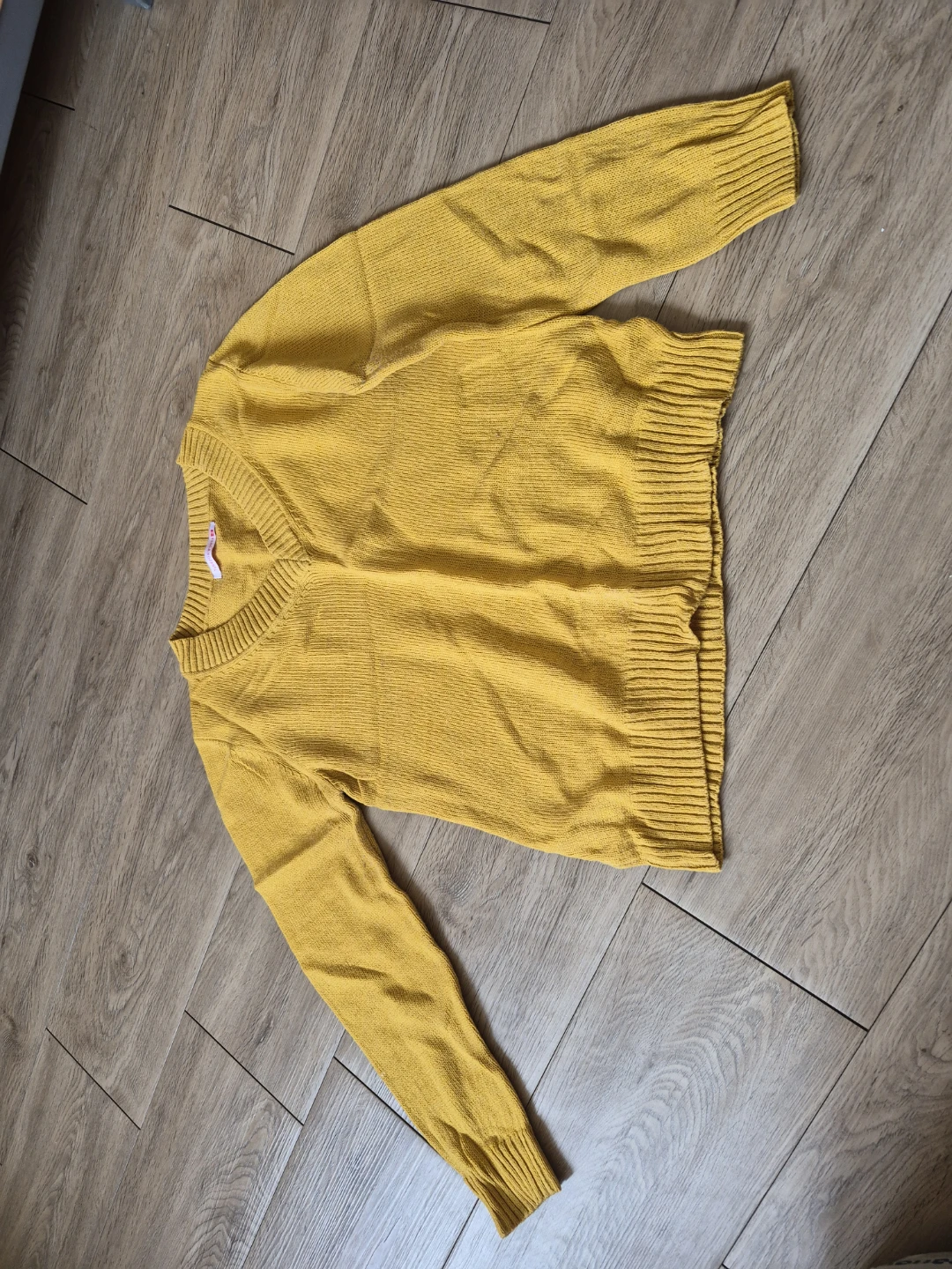 Uniqlo Yellow V-Neck Sweater size S-M