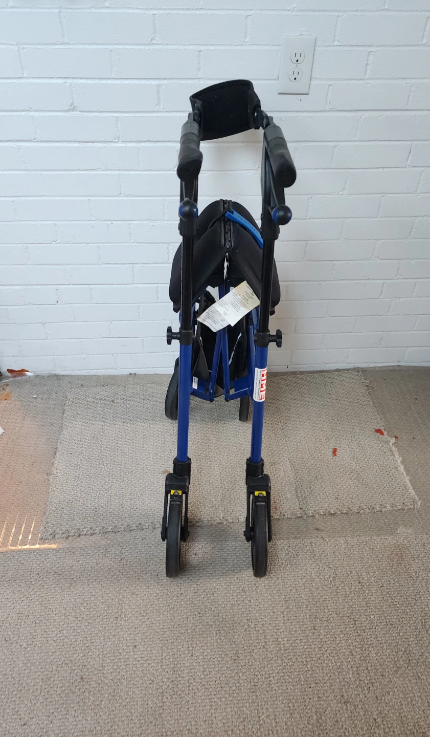 Nexus 3 Rollator – Lightweight Cable-Free Walker - photo 3
