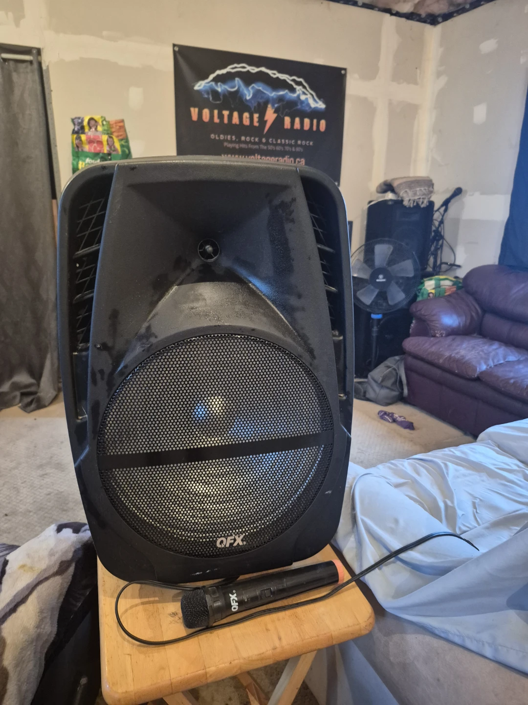 Karaoke Bluetooth speaker