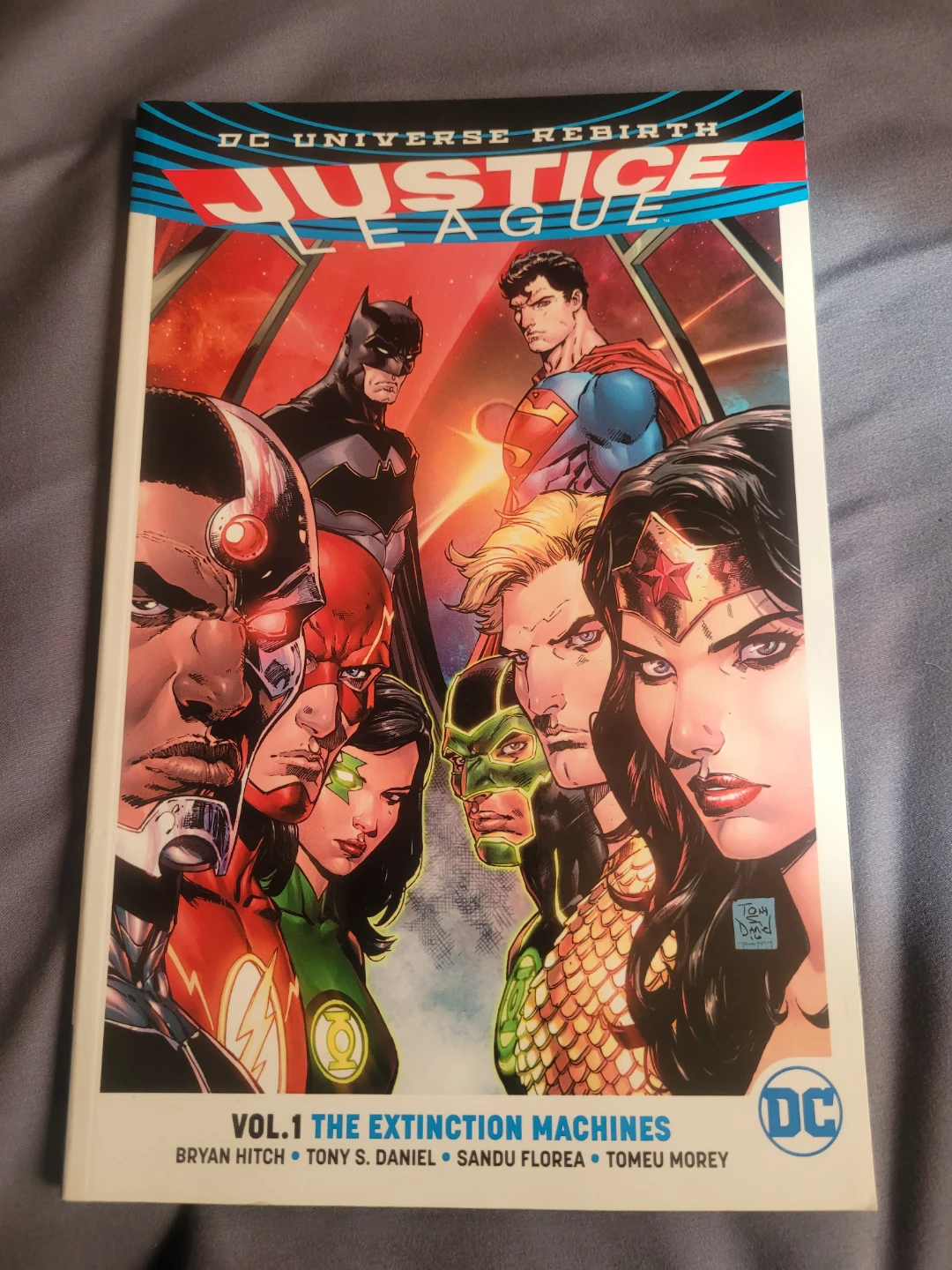 Justice leauge rebirth 2016 comic