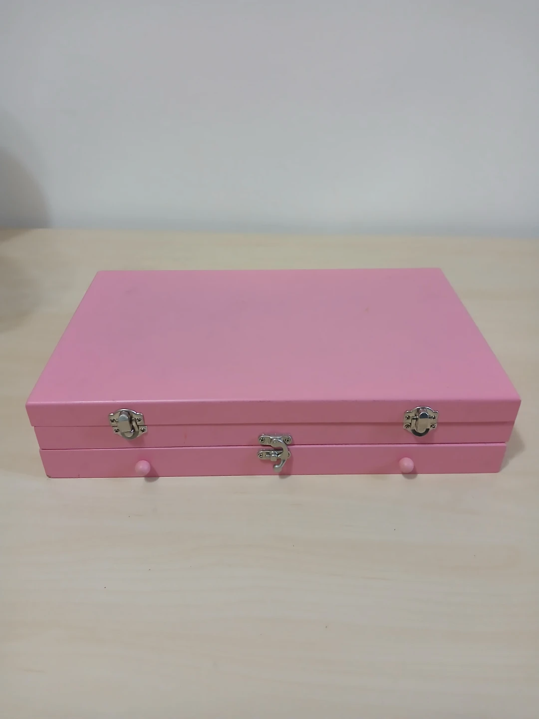 Crayola Crayon Set in Pink Wooden Case 🏈 - photo 3