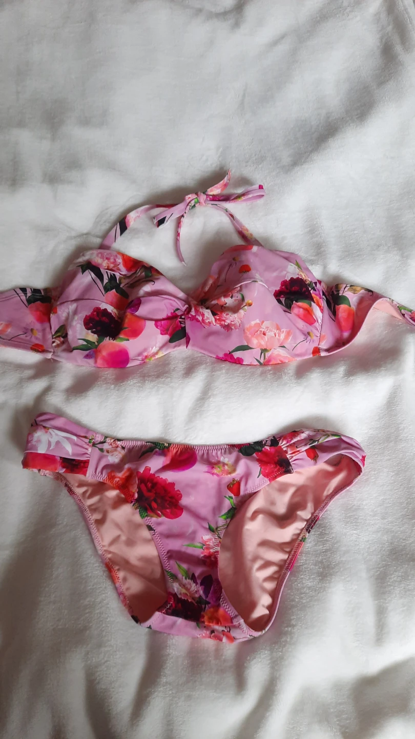 Victoria's Secret Floral Bikini Set Medium