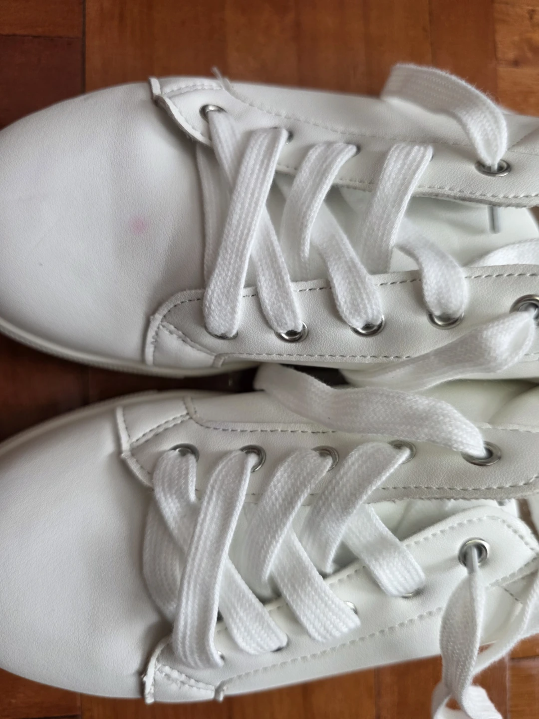 I.N.C. White Sneakers with Pearl Bow - photo 5