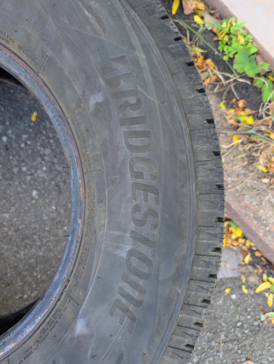 Bridgestone Blizzak LT 245/75R16 120/116R M+S - photo 2