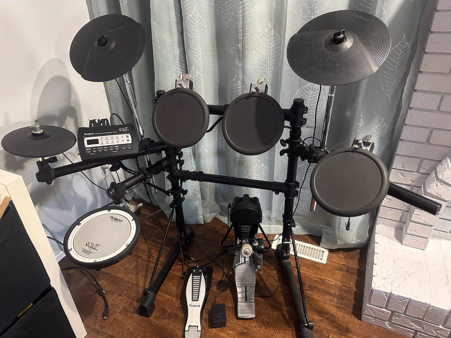 Roland TD-3 Sound Module and Electronic V-Drums Set. Like New!