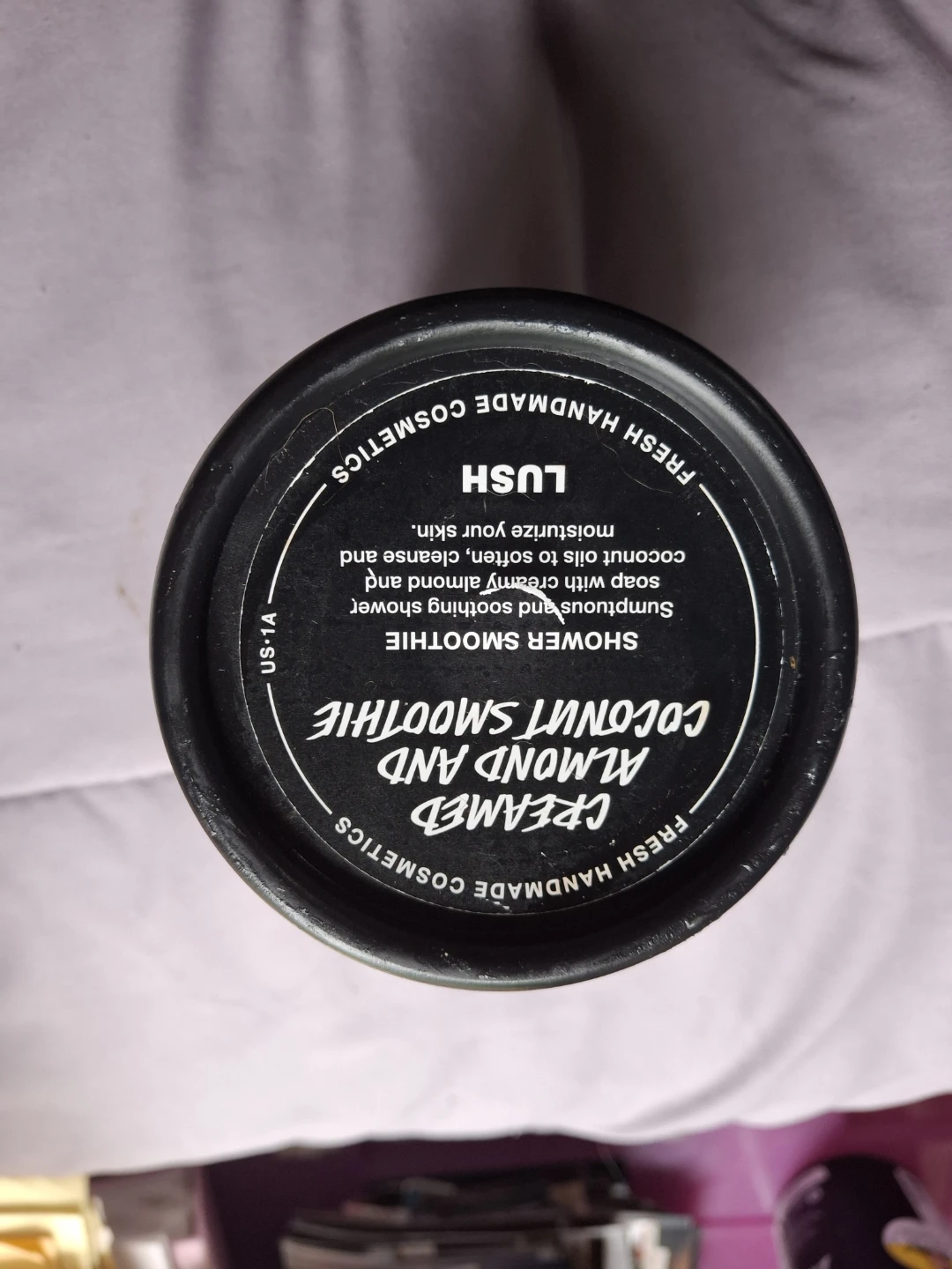 Lush Creamed Almond and Coconut Shower Smoothie - photo 2