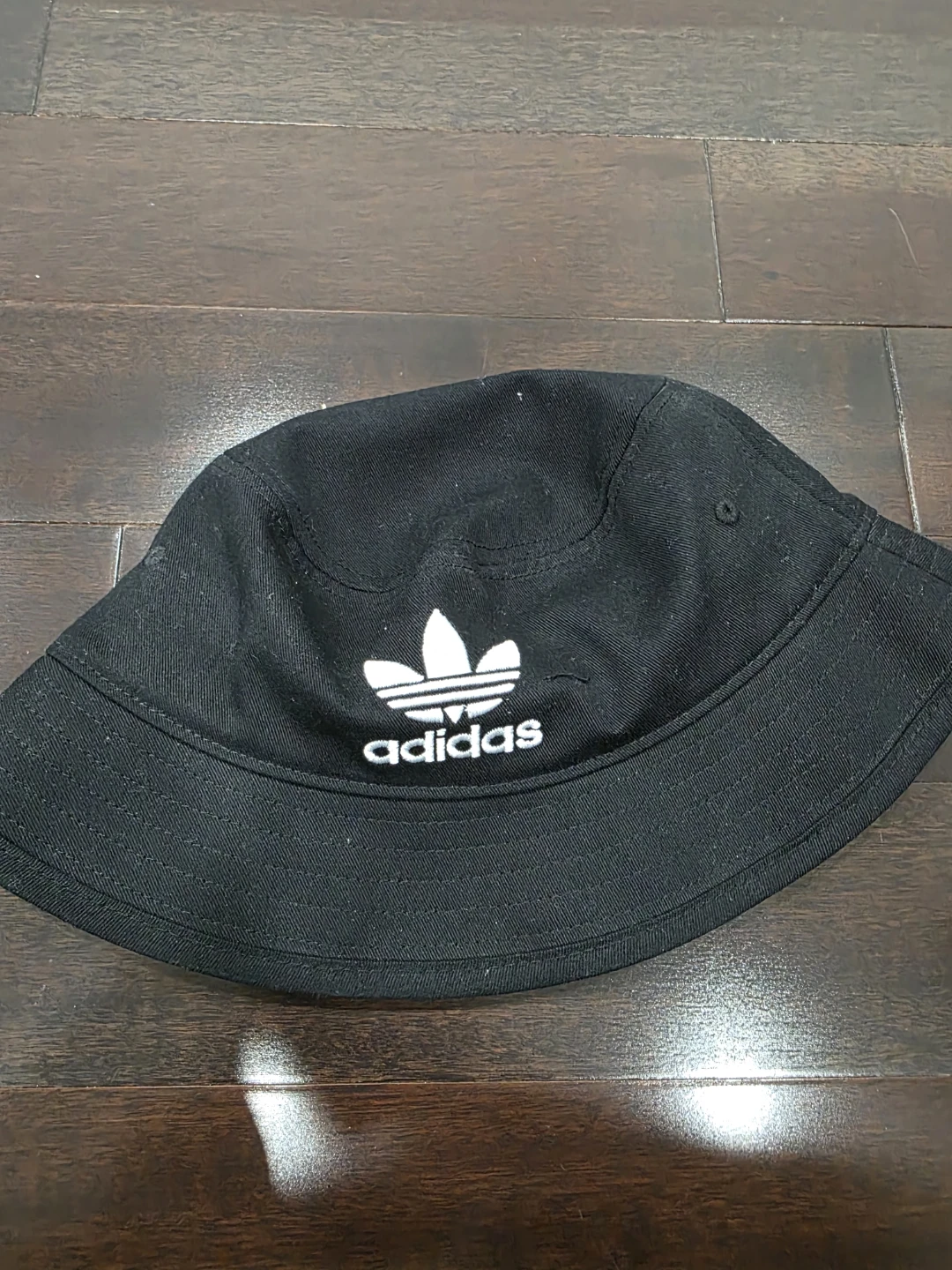 Adidas Black Bucket Hat (Did not use)