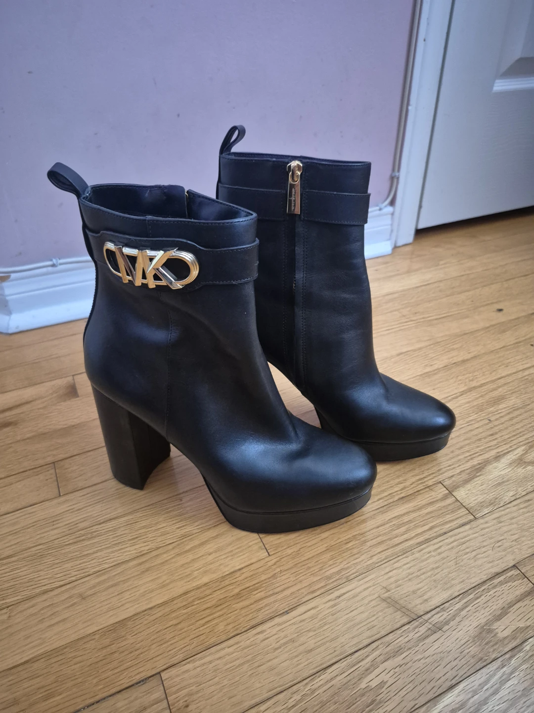 Michael Kors Black Ankle Boots - photo 3