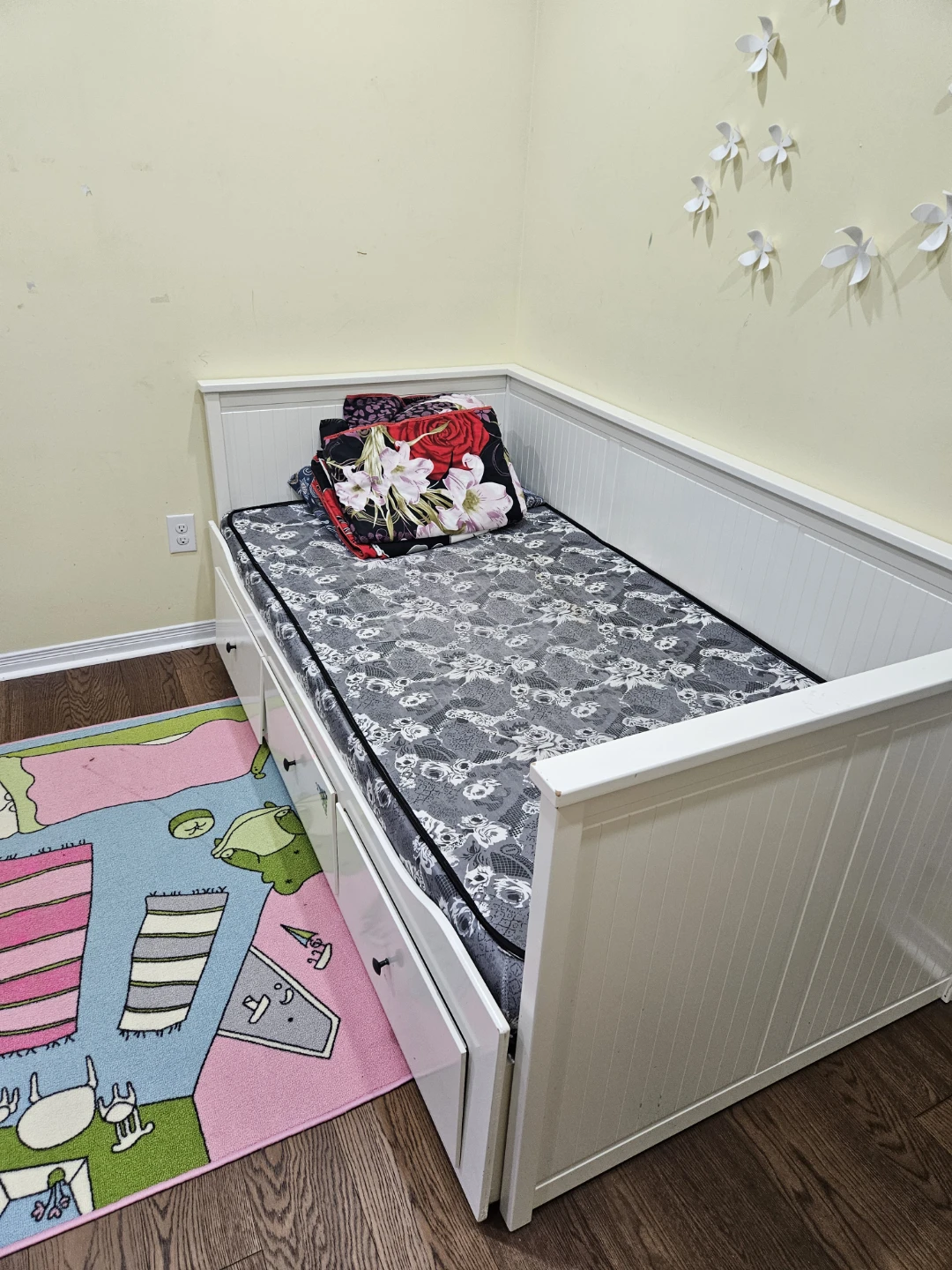 White Ikea bed with Storage Drawers