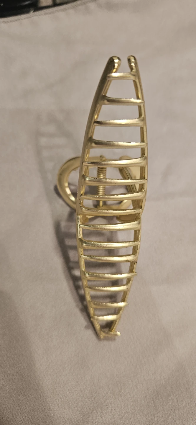 Gold-toned metal hair claw clip - photo 2