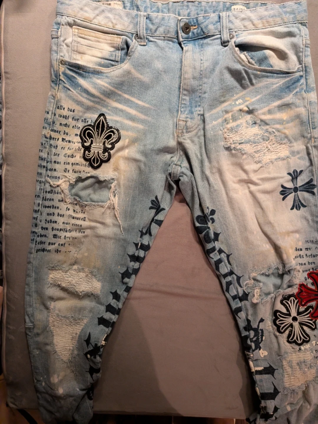 Smoke Rise Distressed Jeans Size 34/32