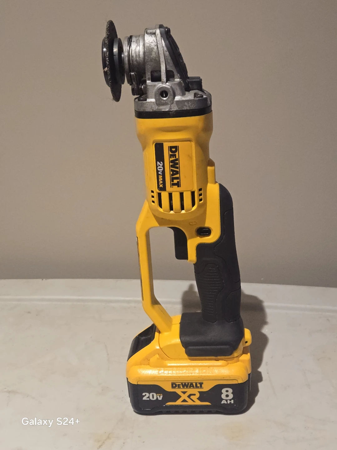 DeWalt 20V Max Angle Grinder DCG412 - photo 2