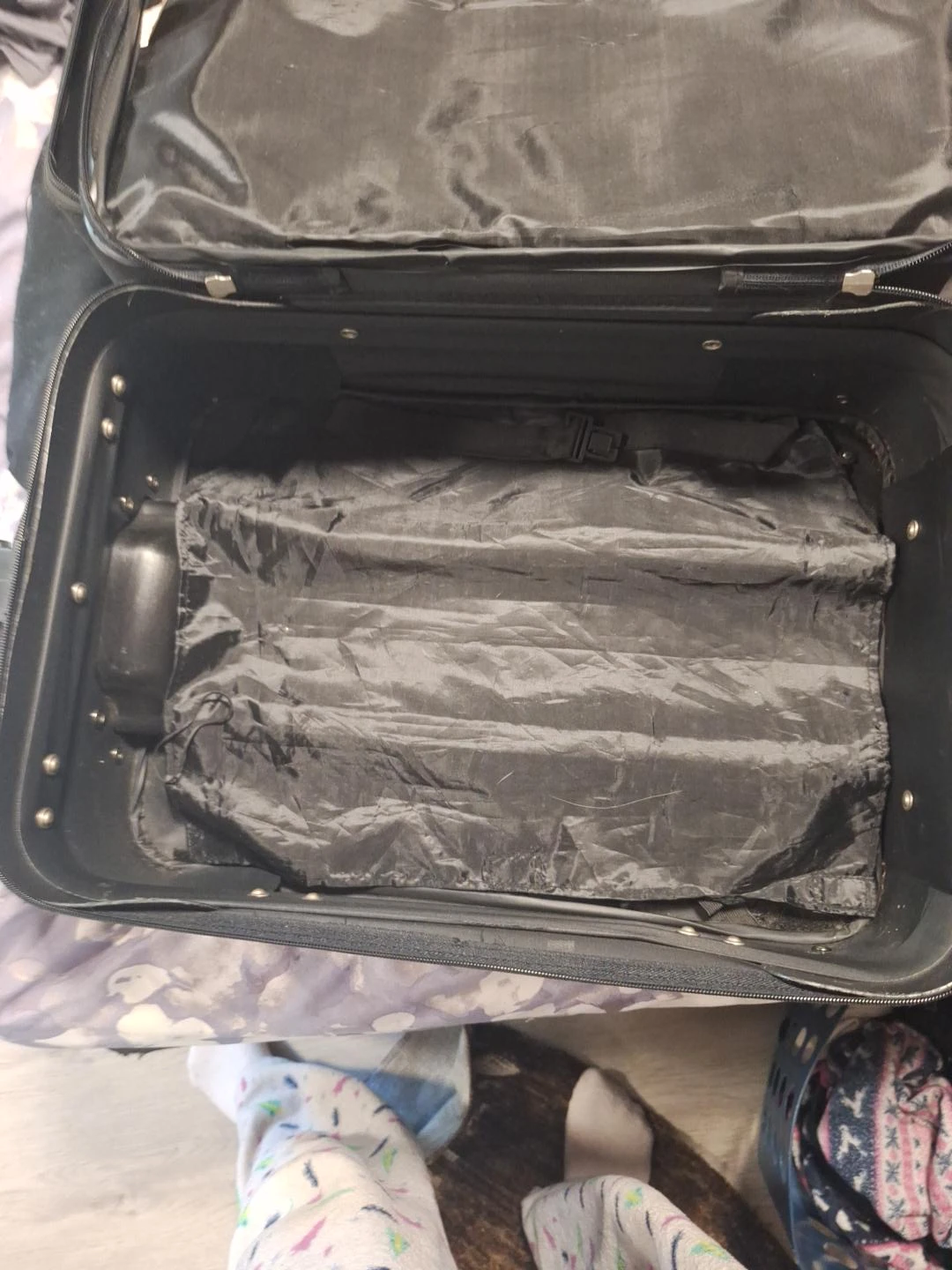 Rolling Suitcases -carry-on size - photo 5