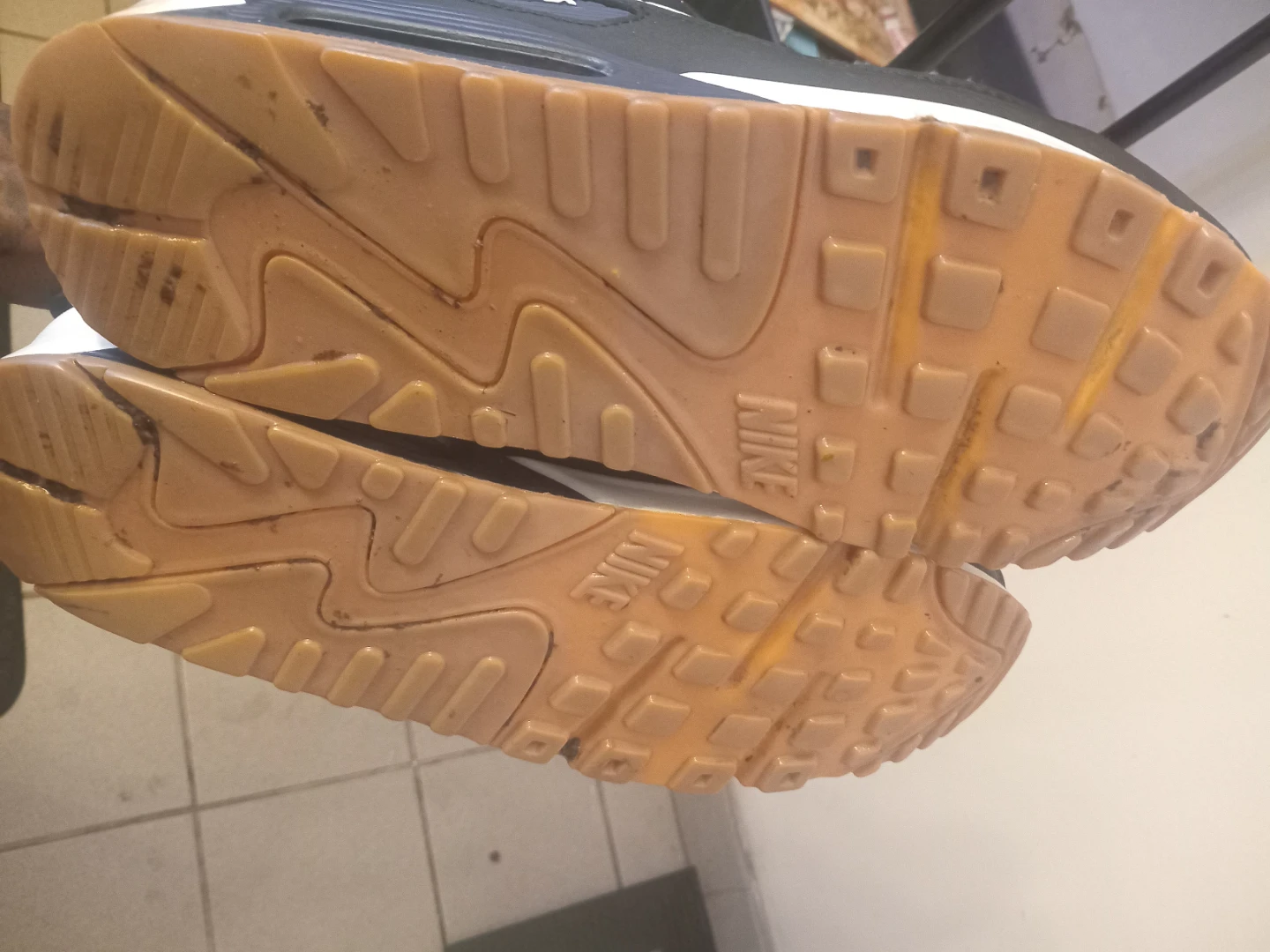 Size 11 nike air max - photo 3