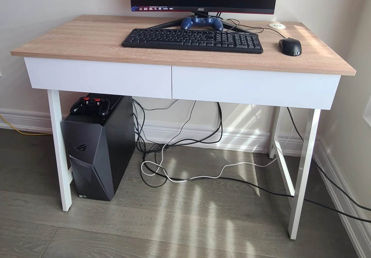 Modern Two-Drawer Computer Desk - photo 2