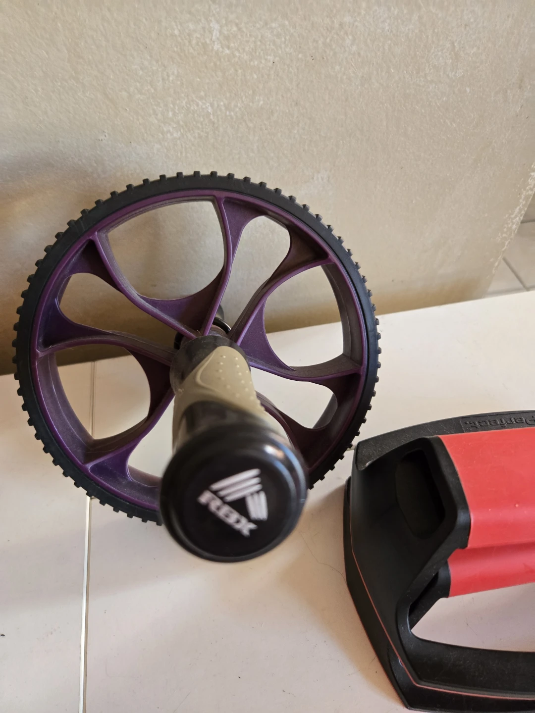 Ab Wheel and Pushup Bars - photo 4